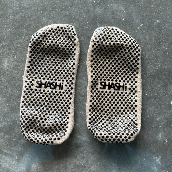 Shashi Pilates Socks - Picture 3 of 6